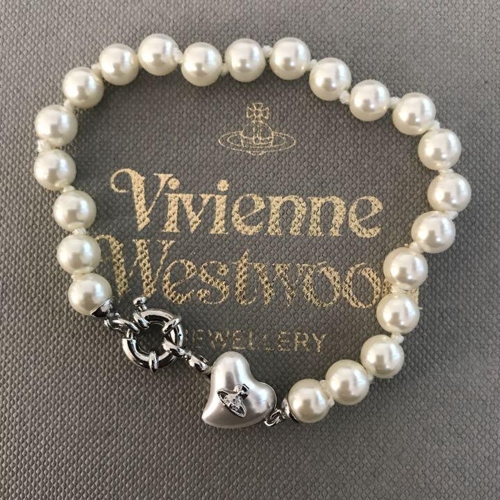 New in Box Vivienne Westwood Gold Mini Orb Pearl Bracelet -  Israel