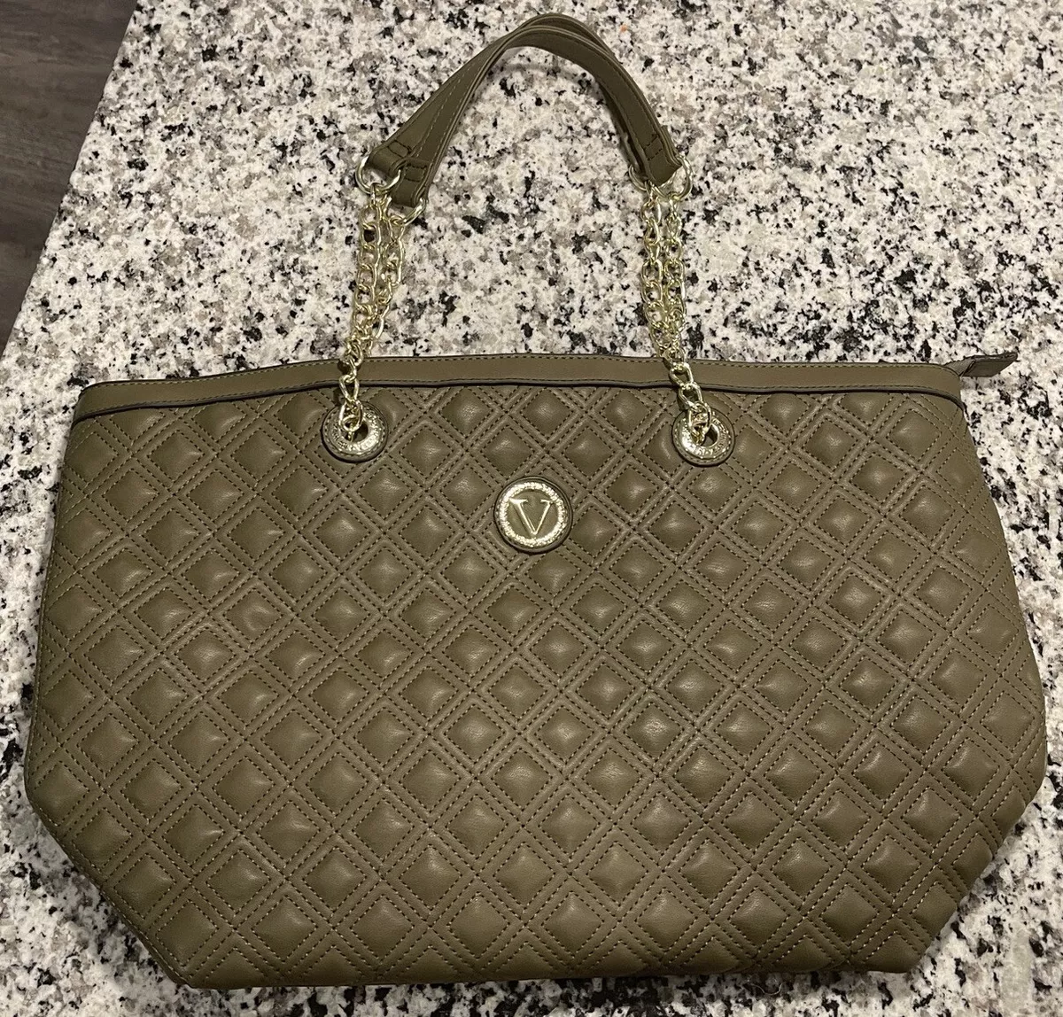 VERA NEW YORK Large Tote Olive Green Quilted Vegan Leather Gold Top Zip Bag EUC
