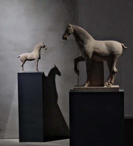A20 CHINESE painted Pottery head of Horse. Tang Dynasty 唐代彩绘马头 NO STAND 🐴 - Picture 11 of 11