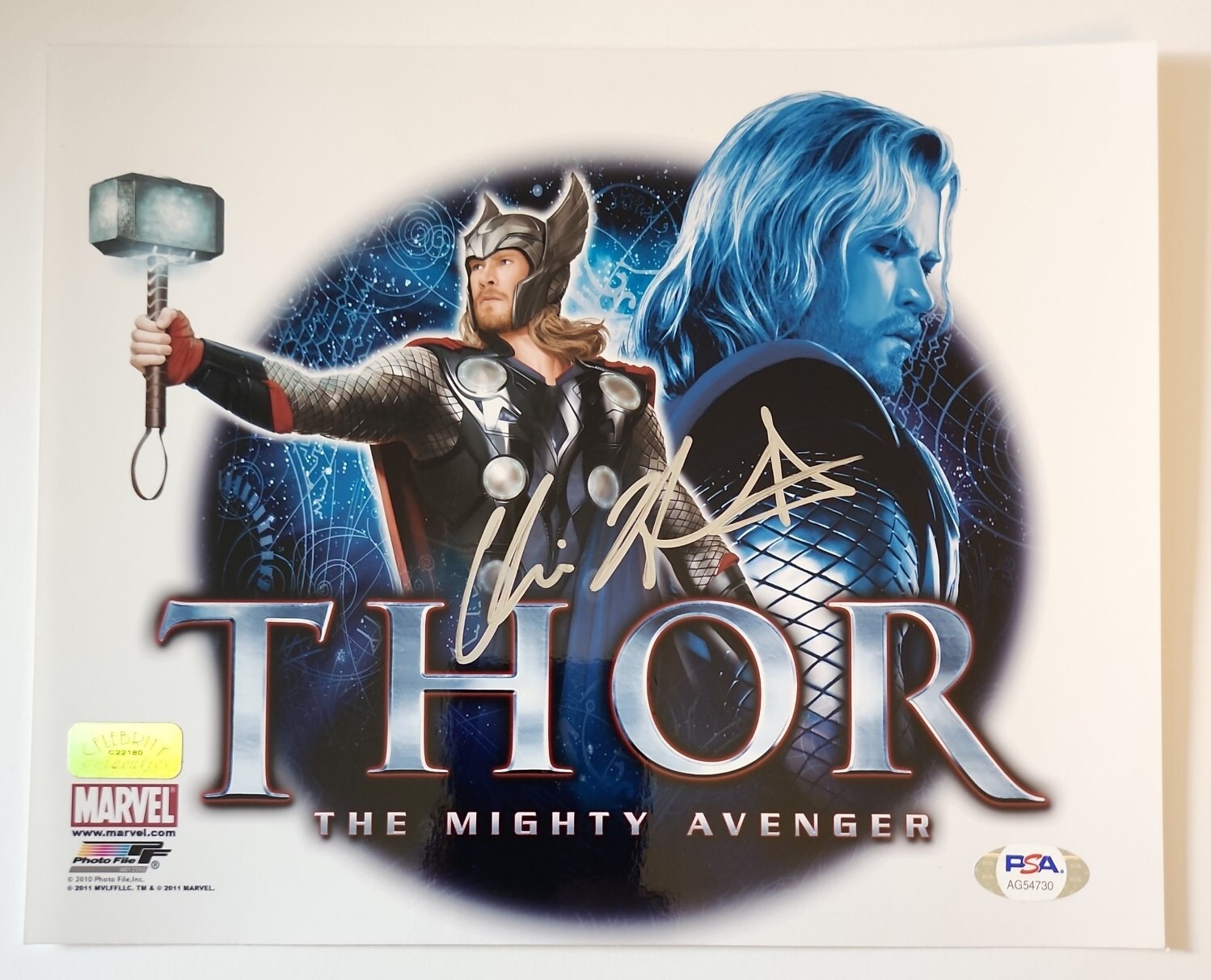 Chris Hemsworth Autographed Signed 8x10 Marvel Avengers The Mighty
