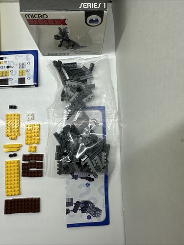 LOZ Micro Brix Lion & Kangaroo Series 1 Tux Tux & Yule Holiday Series 2014￼ - Picture 10 of 13