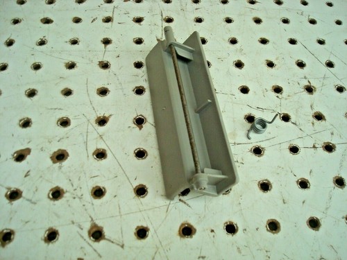07-13 Chevy Silverado GMC Sierra Center floor Console lower compartment latch - Bild 3 von 3
