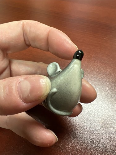 Vtg GOEBEL Miniature Figurine Gray Mouse Sitting Nose Up 1.5" Tall West Germany. - Picture 2 of 6