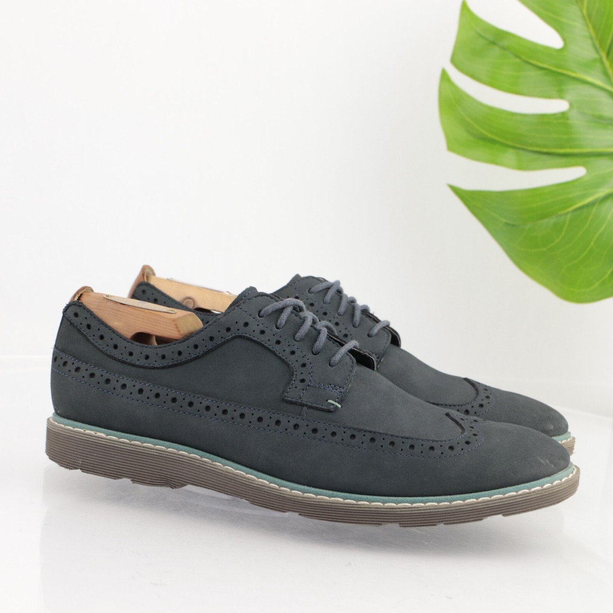 Clarks England Mens Oxford Size 7 Blue Nubuck Long Wingtip