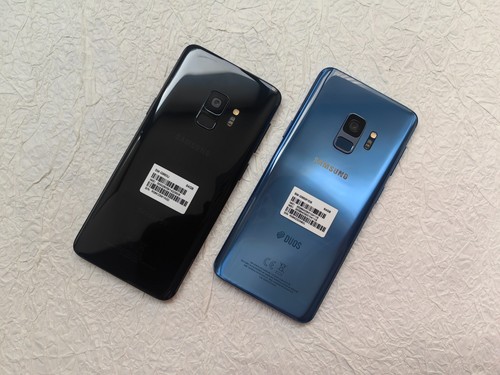 Samsung Galaxy S9/S9+(Unlocked)- 64GB - Android Global (Unlocked) G - Picture 3 of 12