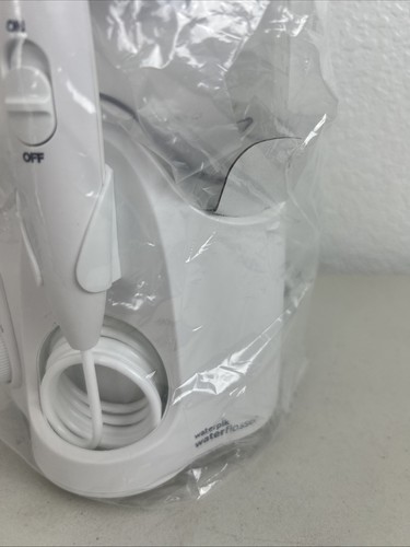 New WaterPik Traveler Water Flosser WP-150 Base And Bucket Top 2 Piks - Bild 2 von 5