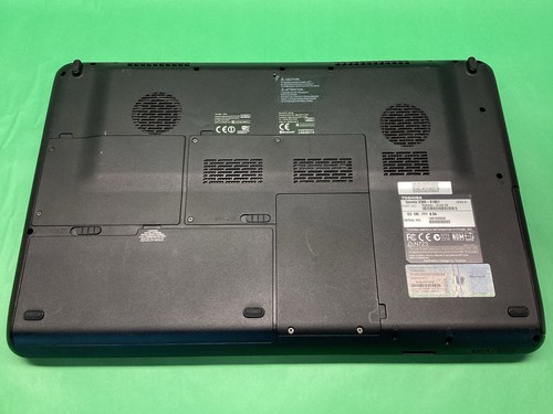 Portátil Toshiba QOSMIO X500-S1801 18,4" i7 1,60 GHz 4 GB RAM - ENCENDIDO - SIN PROBAR - Imagen 8 de 9