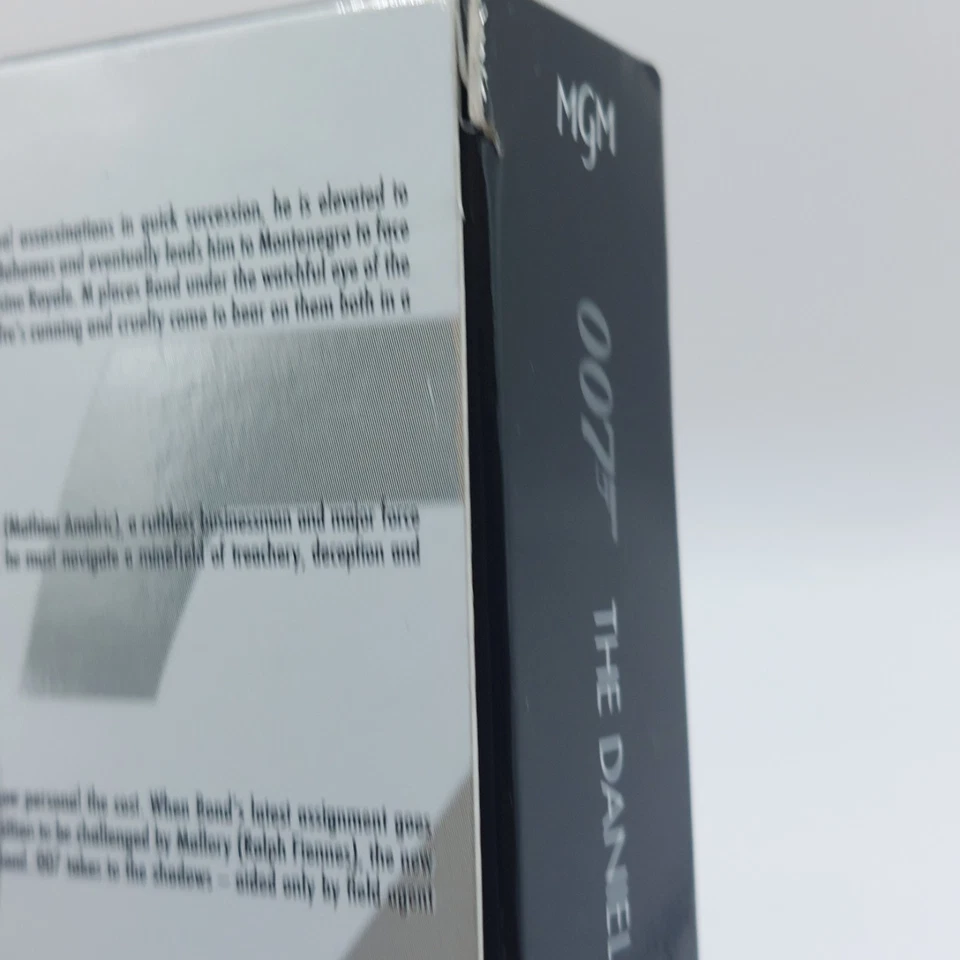 DANIEL CRAIG - James Bond 5 Film Collection - 4K ULTRA UHD + Blu Ray - Mint - Image 4 of 4