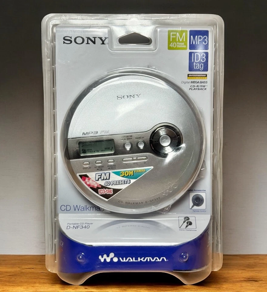 Sony Walkman D-NF340 CD-Player / MP3 / FM Mega Bass silber - Fernbedienung + Kopfhörer