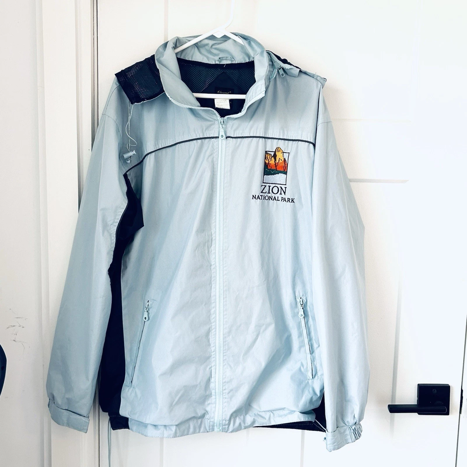 Light Blue Men’s Xl Zion National Park Rain Jacket