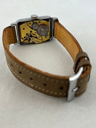 Art Deco Herrenarmbanduhr Bifora Handaufzug, hellbraunes Armband, funktioniert - Bild 4 von 5