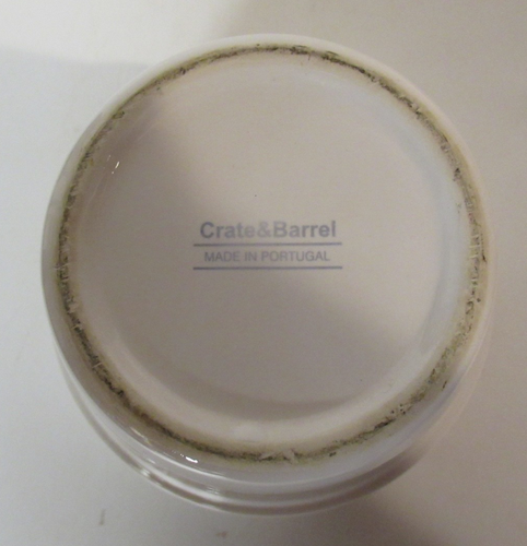 Crate And Barrel Small White Popcorn Bowl - Picture 4 of 6