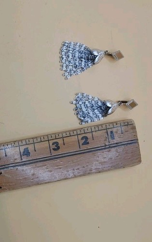 Vintage Sarah Coventry Earrings Bright Silver Tone Tassel 2" Dangle Clip On - Picture 3 of 5