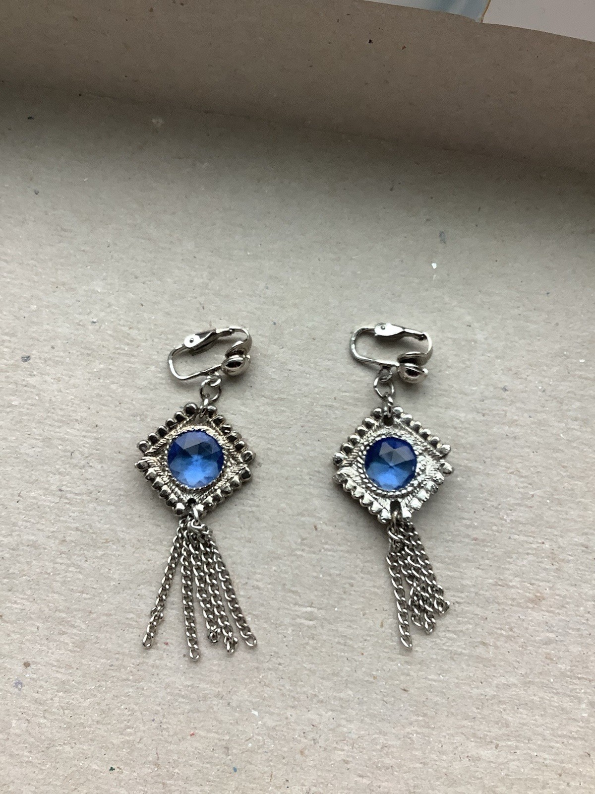 Picture 2 of 4