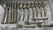 Oneida Ltd Wm A Rogers Northland Stainless, Knives, Spoons, Forks 16 Pieces