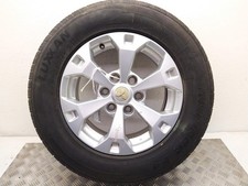 Mitsubishi L200 wheel 7J x 17 inch alloy with tyre ideal spare Mk4 2013
