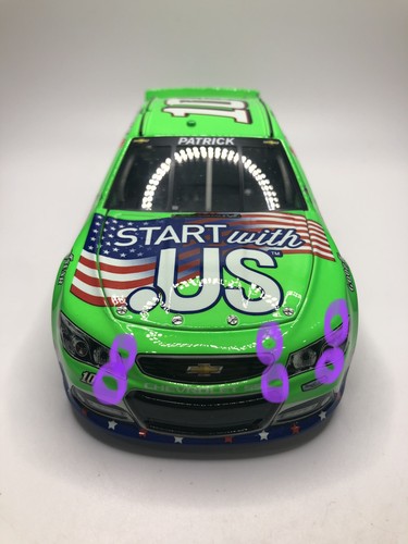 Danica Patrick #10 GoDaddy Salutes 2013 SS 1:24 scale Action - Picture 2 of 24