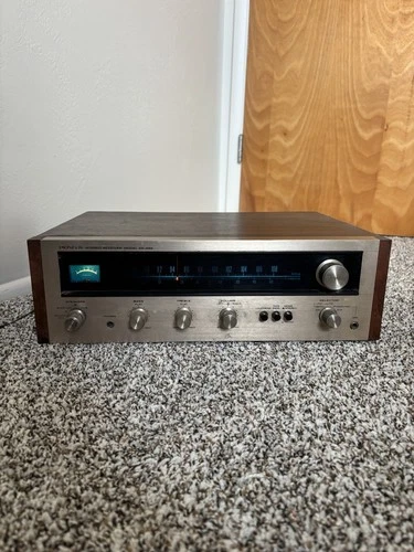 Vintage Pioneer SX-424  AM/FM Stereo Receiver parts or repair