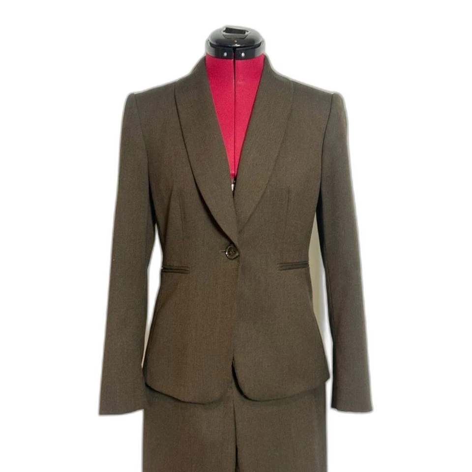 Conjunto de dos piezas blazer y pantalón Alex Marie Pantsuit para mujer talla 2P marrón espiga Foto 2 de 4