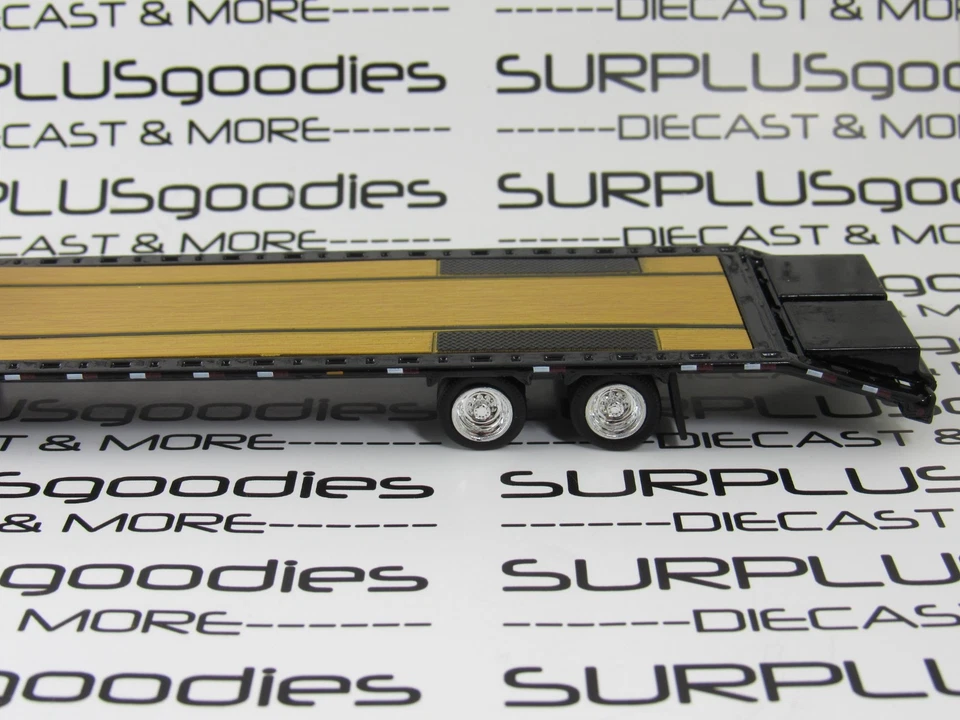 Greenlight Sil 2022 GMC SIERRA 3500 3500HD SLT Dually Pickup w/Gooseneck Trailer - Image 4 of 4