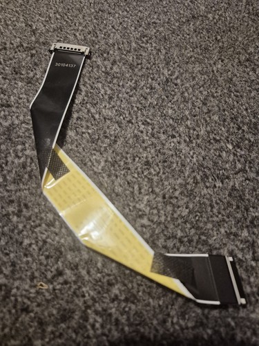 TV TOSHIBA 50" (50QF5D53DB) LVDS Y CABLES (30104137)(30107526) - Imagen 3 de 5