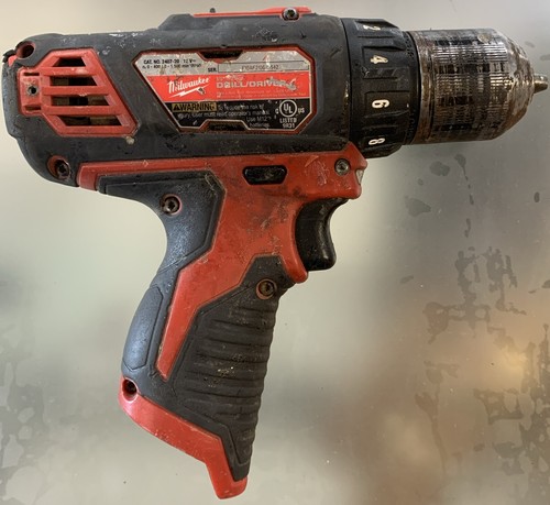 Milwaukee M12 12V Bohrschrauber - 2407-20 (nur Werkzeug)