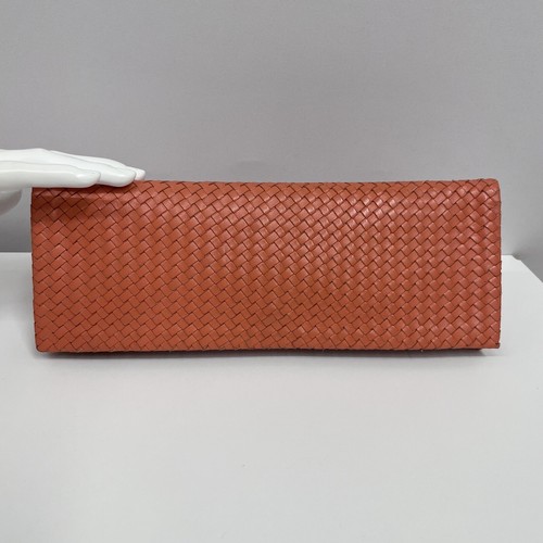 Pantera Clutch Tasche Handtasche geflochtenes Leder korallenfarben 295,00 $ - Bild 2 von 9