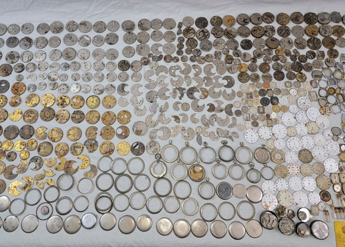 LOTE MASIVO 770 PIEZAS RELOJES VINTAGE PIEZAS RELOJ BOLSILLO CON ALGO DE ORO 18 LIBRAS - Imagen 9 de 23
