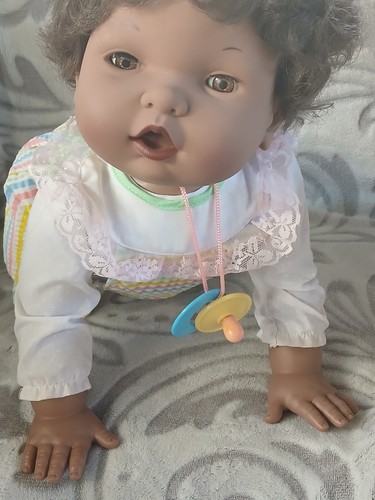 Muñeca afroamericana Oopsie Daisy 1988/1989 de Tyco Industries. ¡Funciona! Usado en excelente estado raro - Imagen 3 de 24