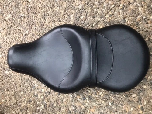 Original  Doppelspitzbank/Reisesitzbank für Harley Forty Eight