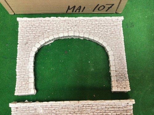 2 X TUNNELS HO OO SCALE- twin track- stone style- painted MAI 107 - Picture 2 of 10