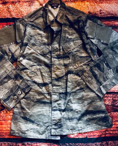 Tru spec men's M-L digital camo jacket! - Picture 3 of 4