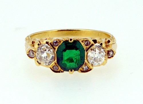 Exceptional Colombian Emerald Antique Victorian 3 Stone Ring in 18K Gold - 第 1/5 張圖片