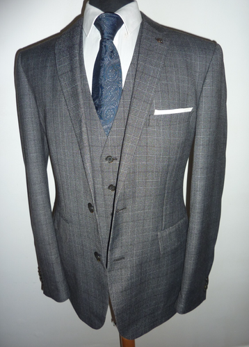 BURTON Tailored Fit 3 Piece Suit Grey Check 42 L Jacket Waistcoat Trousers 32 L - Picture 3 of 17