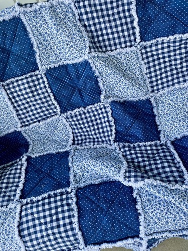 New Throw Size Rag Quilt Handmade Navy And White - Picture 2 of 3
