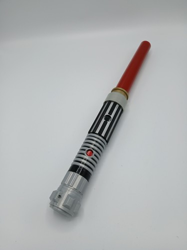 Star Wars Bauen Sie Ihr eigenes Lichtschwert Spielzeug rot Darth Vader mit Licht & Sound 41 Zoll