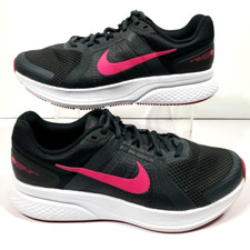 Nike Woman's Size 10 Run Swift 2 Dark Smoke Fireberry  CV0568-011 Black Hot Pink