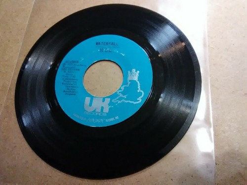 10 C.C.: RUBBER BULLETS / WATERFALL, EX+ 8.0 grade vintage 45RPM 7" vinyl record - Imagen 2 de 2