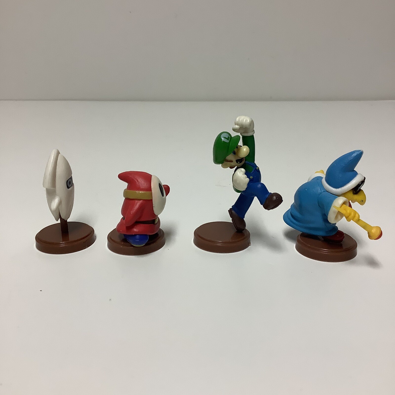 Picture 4 of 24