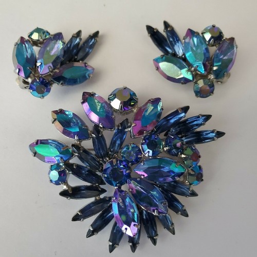 Vintage WEISS blaue Strass Ohrringe Brosche Set - wunderschön! SIGNIERT - Bild 2 von 12