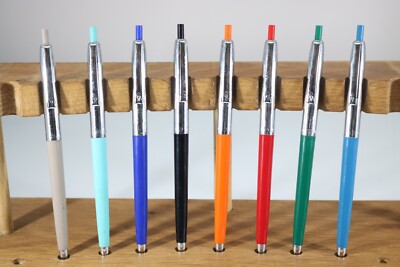 Vintage (um 1960) BIC Supermatic Kugelschreiber, 2 verschiedene Farben