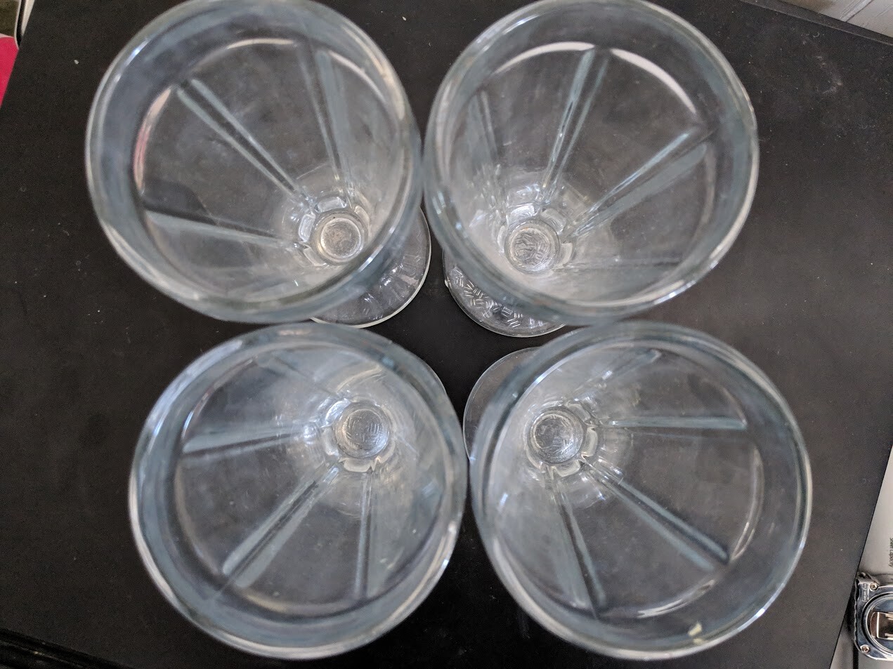 Set of 4 Heavy Glass Vintage Ice Cream Sunday Serving Glasses Nowa okazja