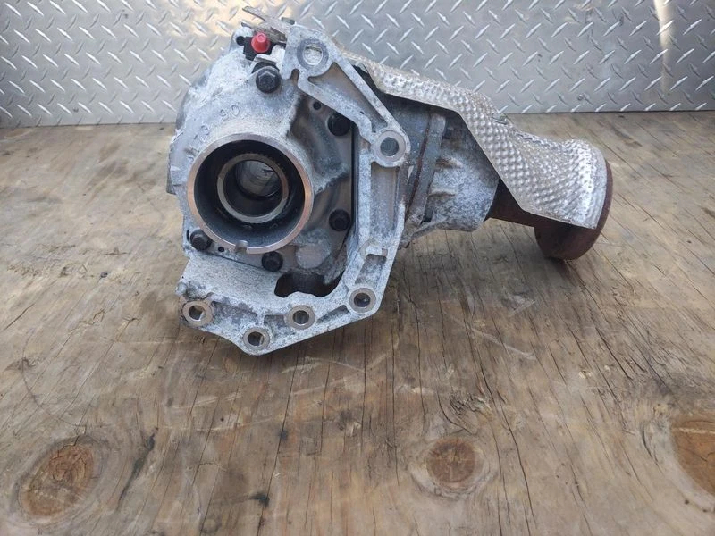 Land Rover Range Rover Evoque 2014-2019 montaje de caja de transferencia OEM Foto 4 de 4