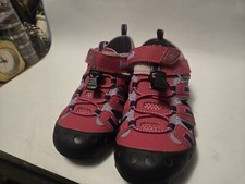 kamik size 5 pink sandals