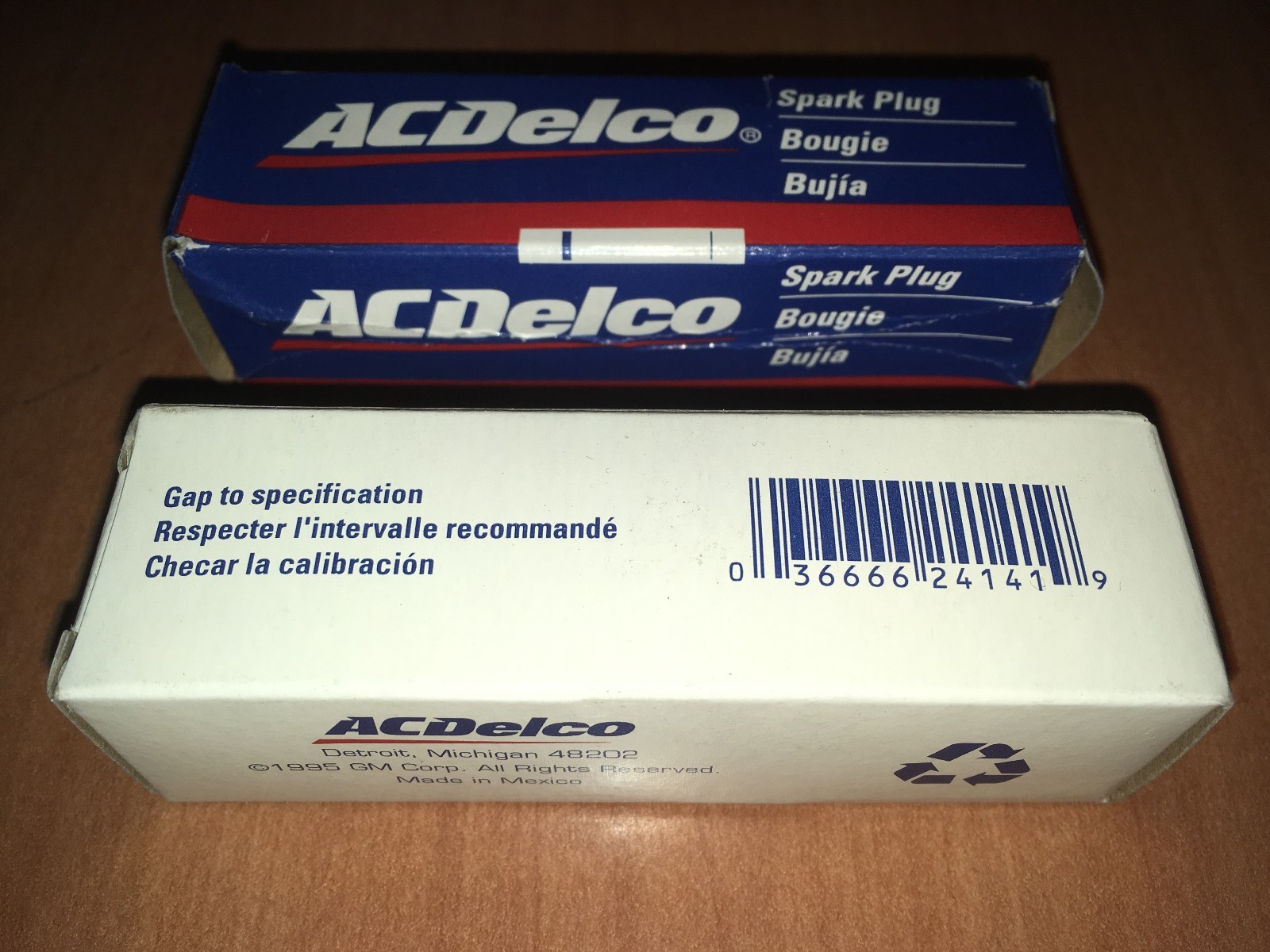 TWO 2 ACDELCO R44LTSM6 SPARK PLUGS
