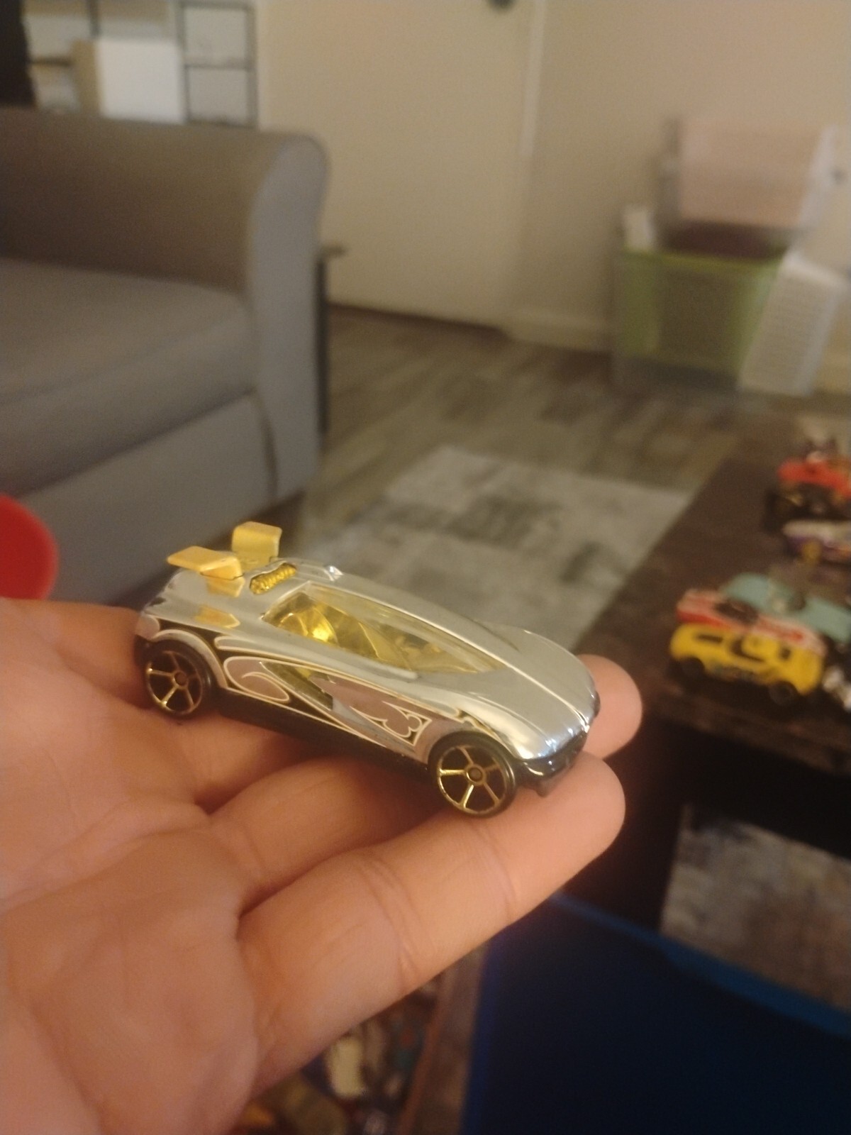 Picture 3 of 5