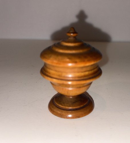 Antique Peaseware Treen Lidded Spice Container Storage Jar 2” Wood 1900’s - Picture 10 of 24