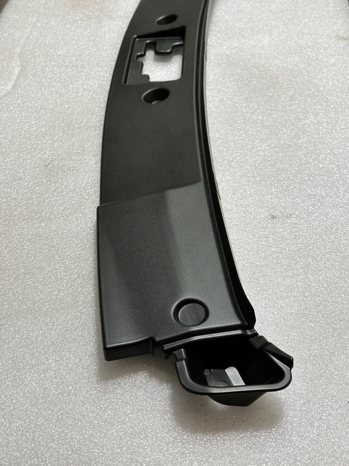 Lamborghini Gallardo Coupe, Spyder, Front Trunk Latch Trim, New, P/N 400857161A