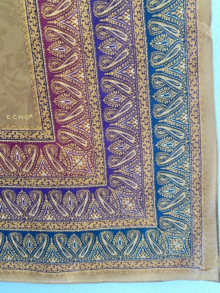 ECHO Brown Silk Scarf Paisley Pattern 35"/35" Good Con - Imagem 3 de 4