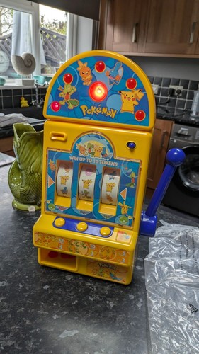 Very Rare Pokemon Electronic Slot Machine 1998 Original Box - Picture 13 of 13